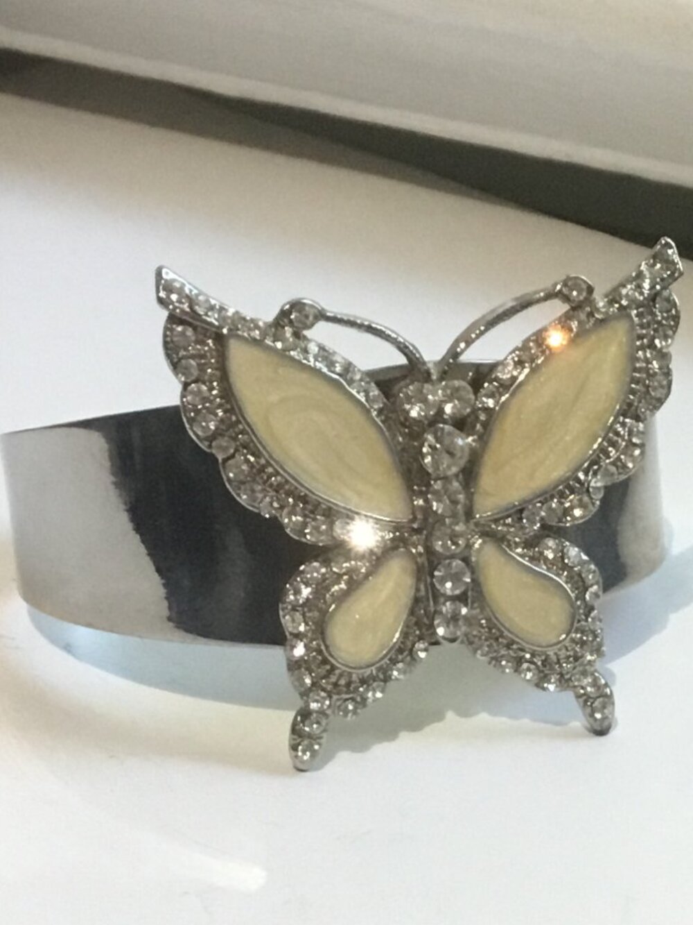🦋✨ Vintage Pave Crystal Butterfly Statement Cuff Bracelet ✨🦋